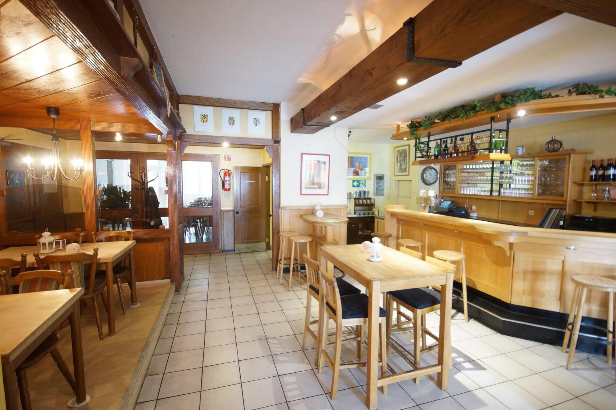 Zum Alten Brauhaus Kerpen  Ngoại thất bức ảnh